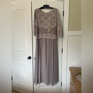 Mother of the Bride Dress Gray Size 12